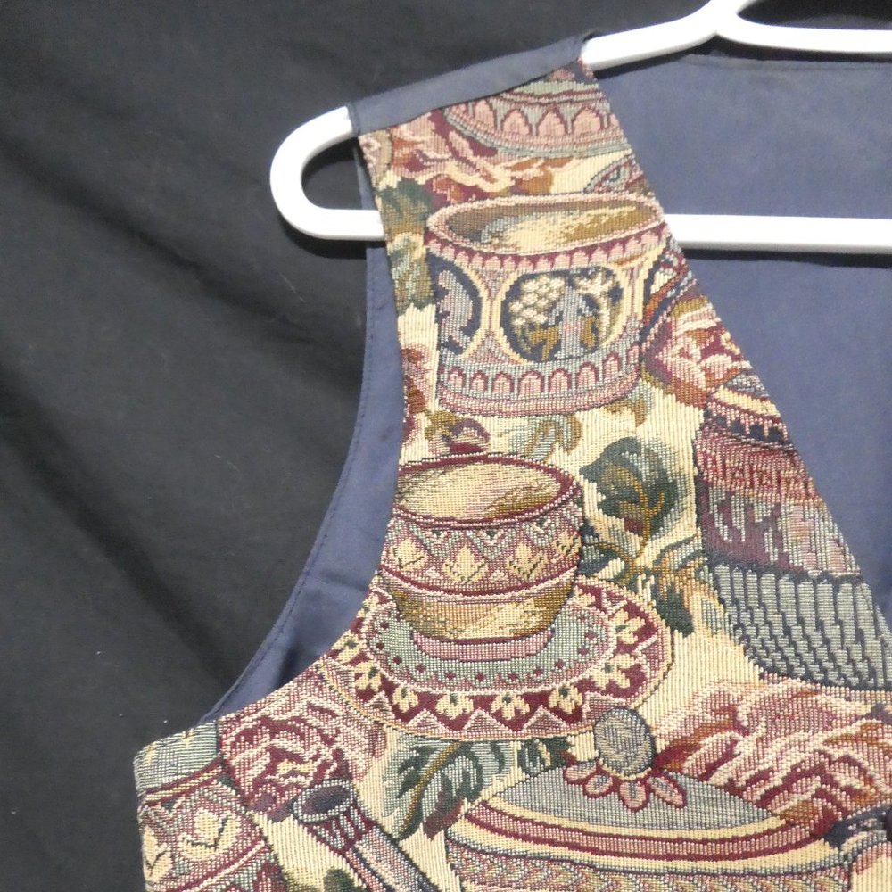 Vintage Tea, Coffee and Cream Tapestry Vest | Mint Condition | Made In Canada - Picture 3 of 14